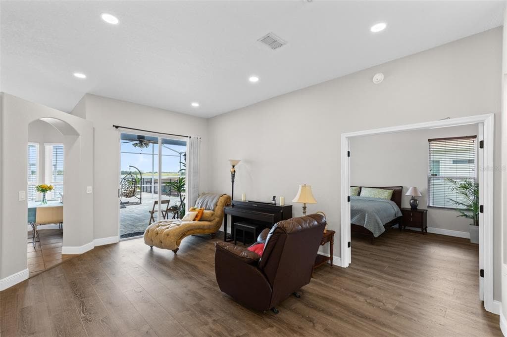 10273 COVE LAKE DRIVE photo 9