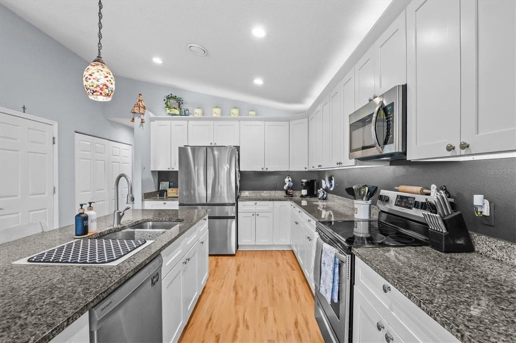 3305 ROSE ARBOR DRIVE photo 15