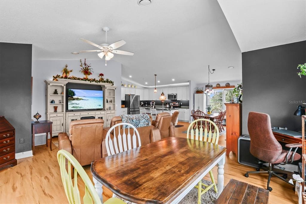 3305 ROSE ARBOR DRIVE photo 19