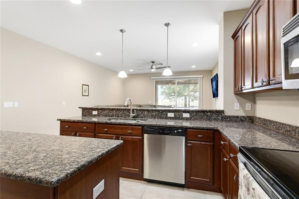 4284 RIVER BANK WAY photo 9
