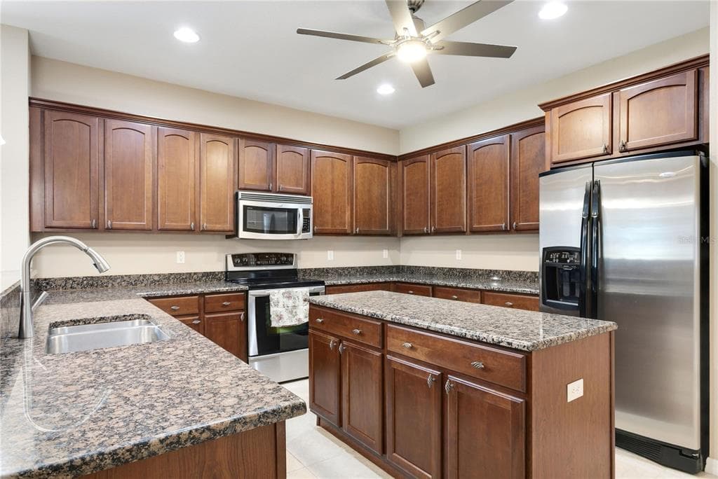 4284 RIVER BANK WAY photo 8