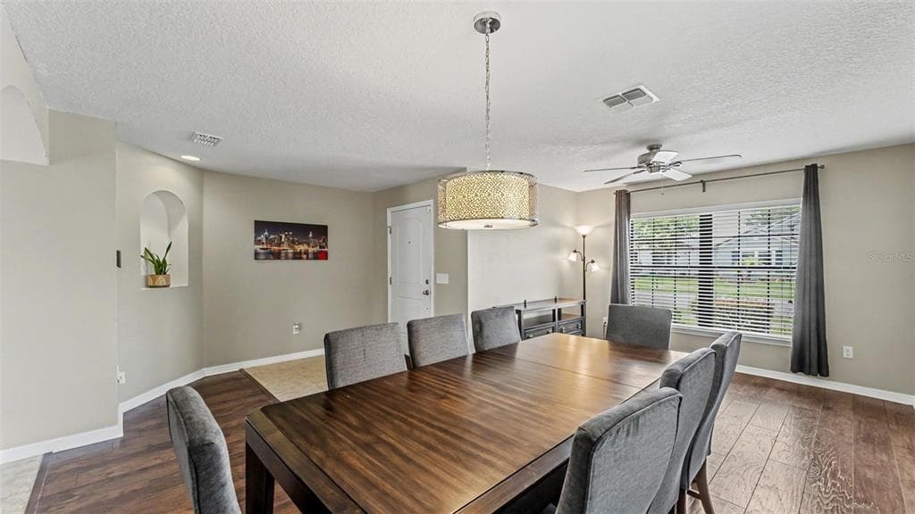 2121 GENEVA DRIVE 4