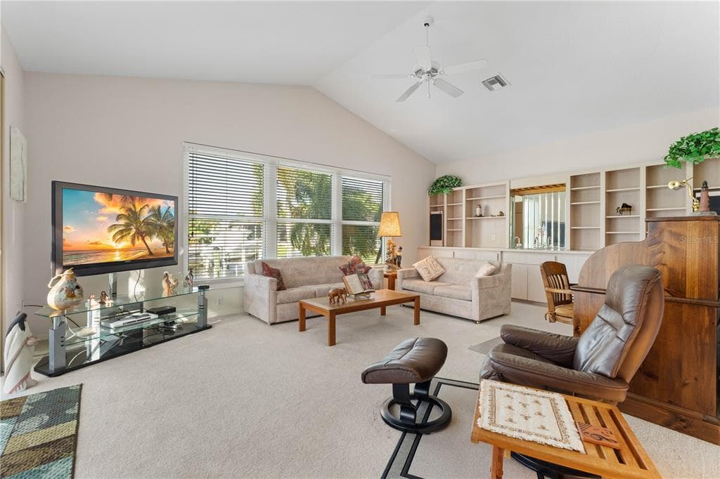 1741 SUZI STREET photo 5