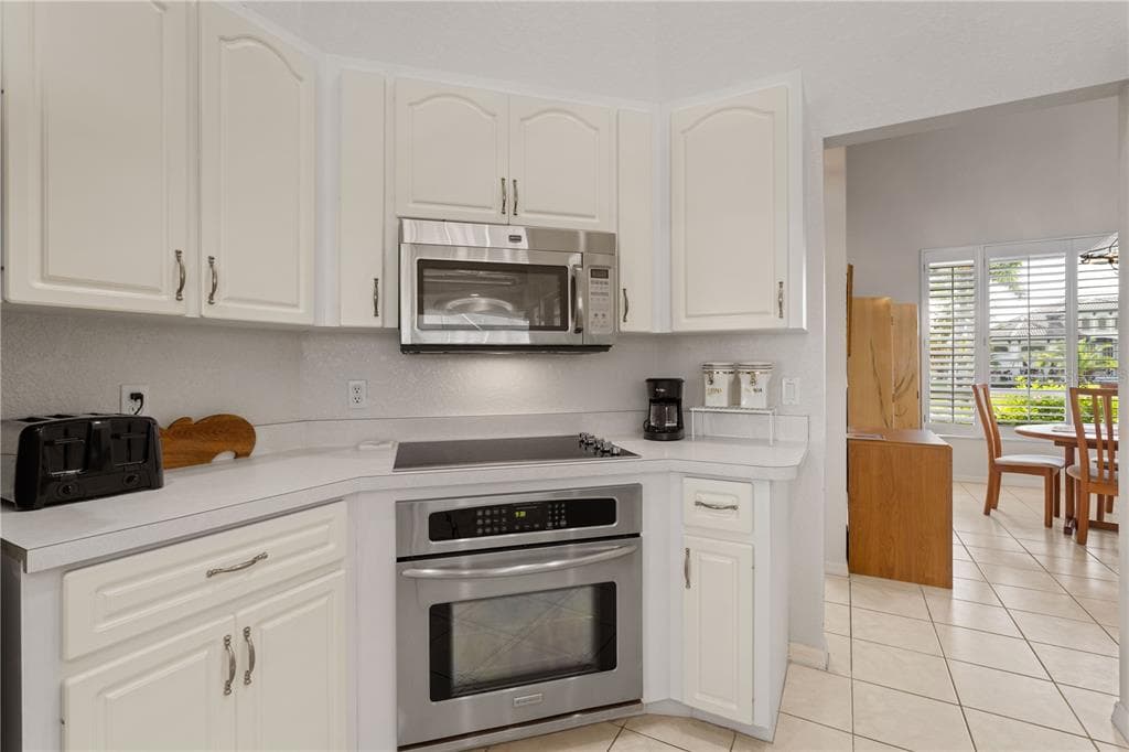 1741 SUZI STREET photo 25