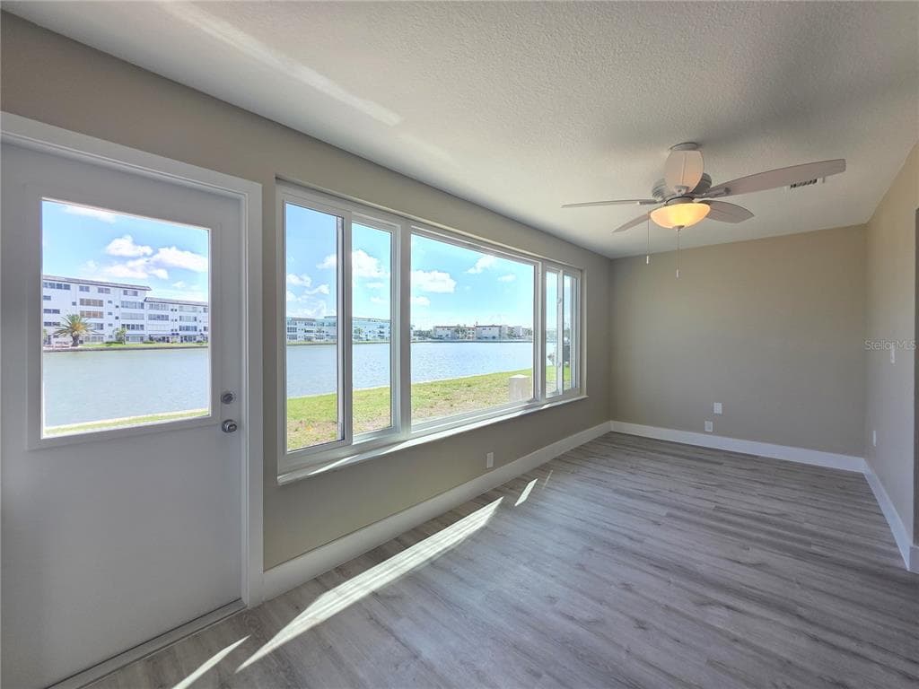 6025 SHORE BOULEVARD S 105 photo 14