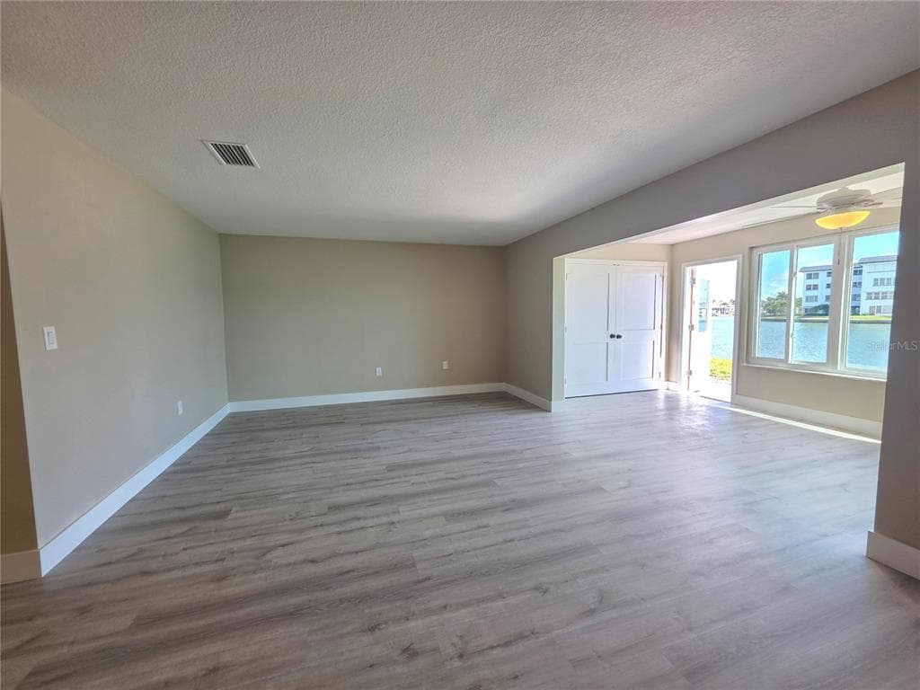 6025 SHORE BOULEVARD S 105 photo 11
