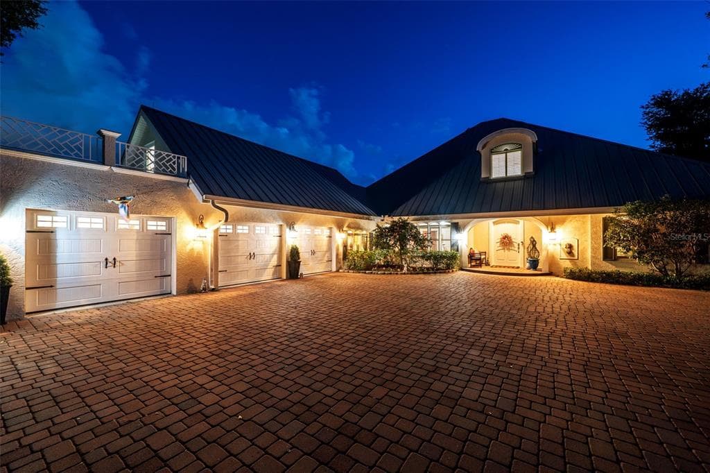 8152 LONGBAY BOULEVARD photo 4
