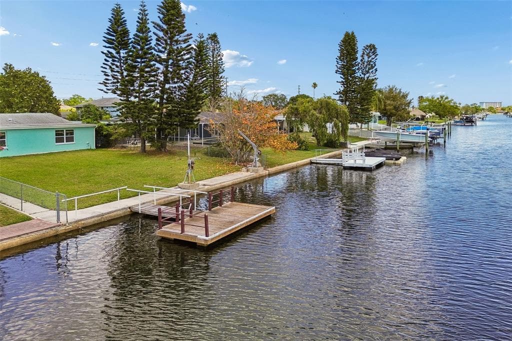 4234 FLORAMAR TERRACE photo 4