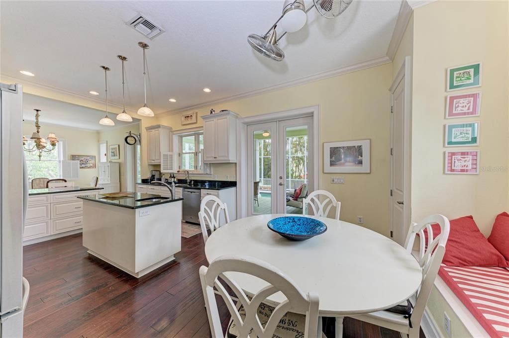 793 JUNGLE QUEEN WAY photo 20