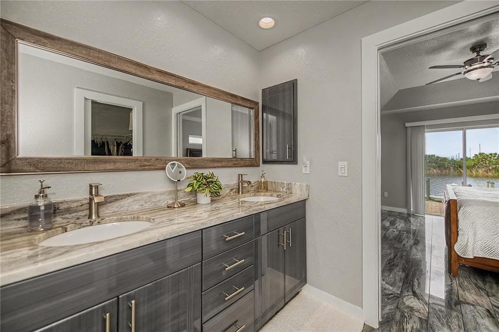 13525 GREENCASTLE AVENUE photo 21