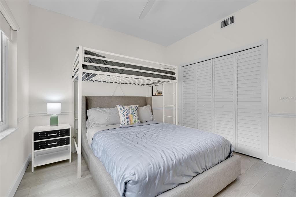 862 HUDSON AVENUE 862 photo 11