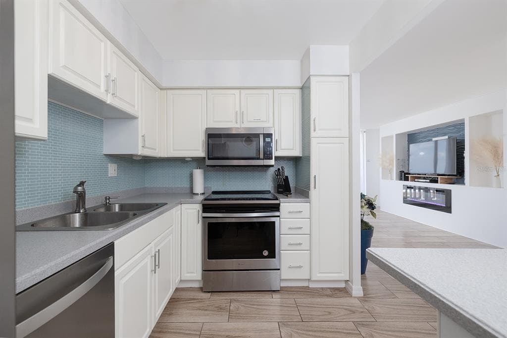2800 N ATLANTIC AVENUE 1401 photo 13