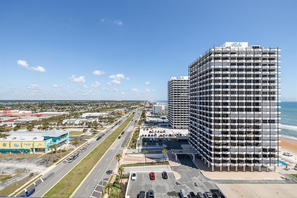 2800 N ATLANTIC AVENUE 1401 photo 22