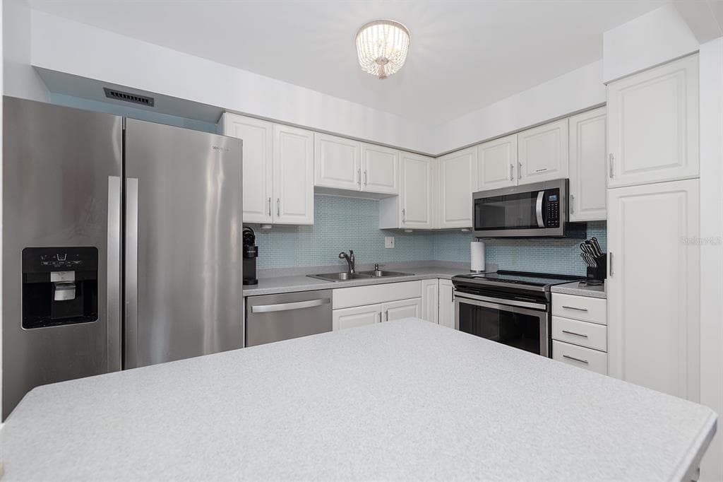 2800 N ATLANTIC AVENUE 1401 photo 14