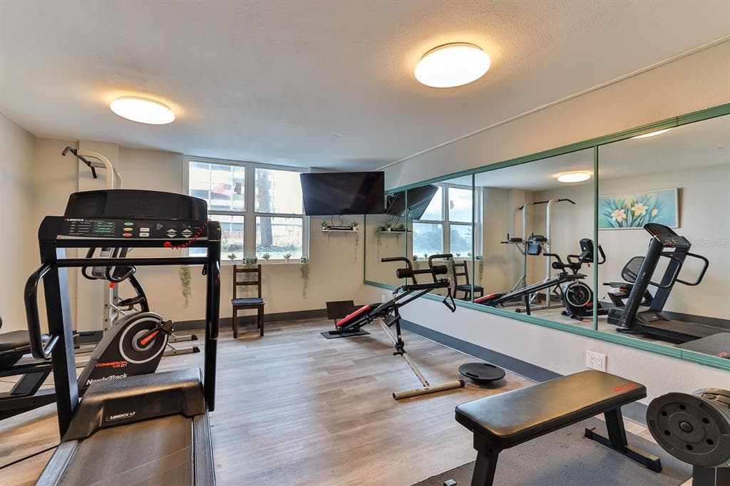 2800 N ATLANTIC AVENUE 1401 photo 25