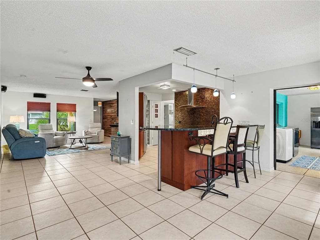 2320 LAKE SHORE DRIVE photo 8