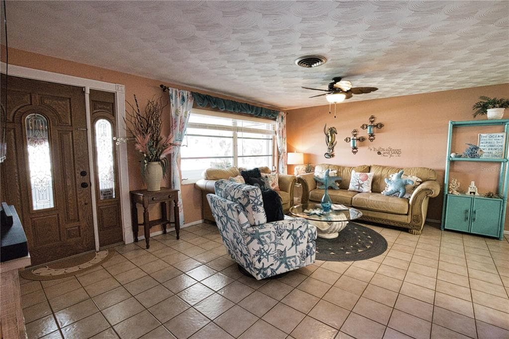 457 W TARPON BOULEVARD NW photo 8