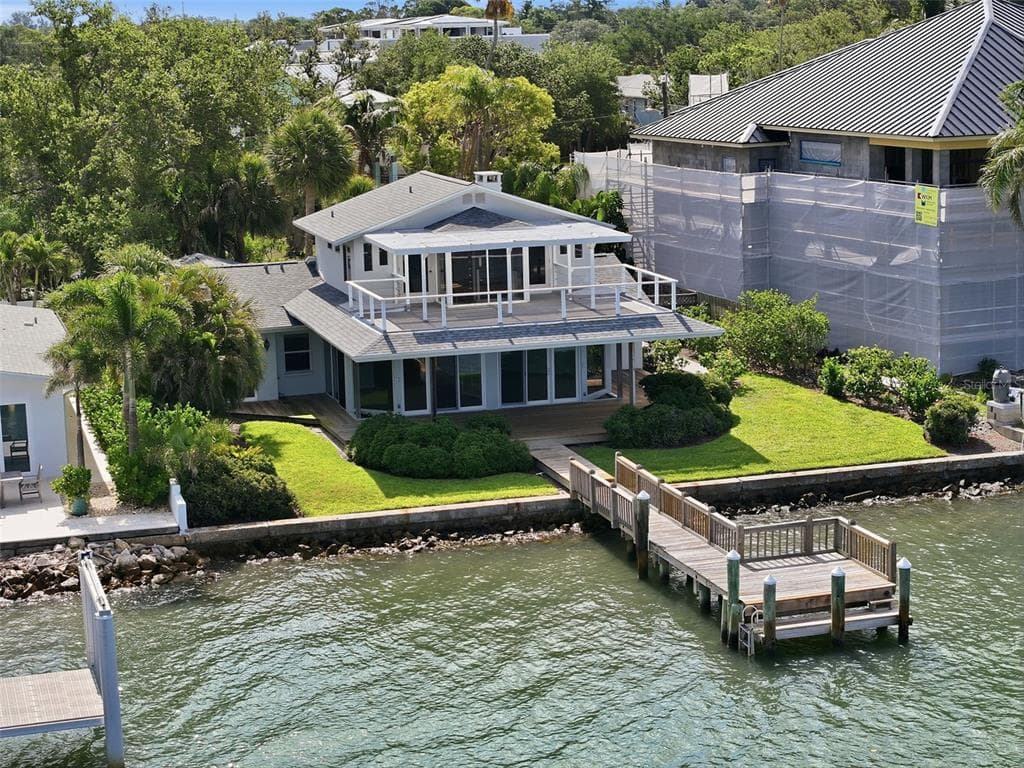 1832 VENETIAN POINT DRIVE photo 2