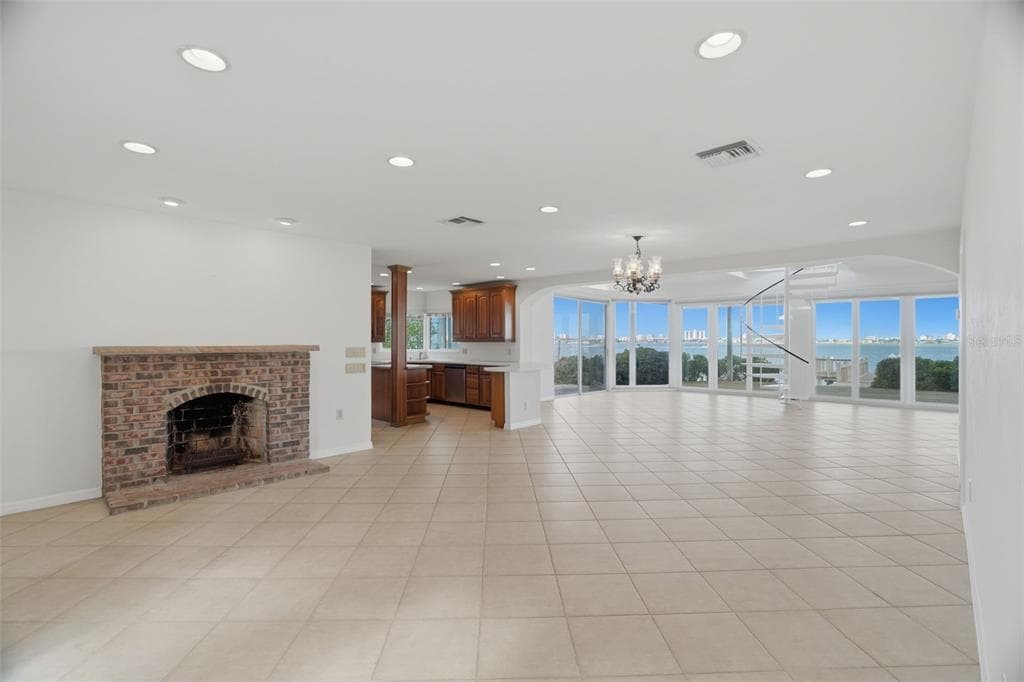 1832 VENETIAN POINT DRIVE photo 22