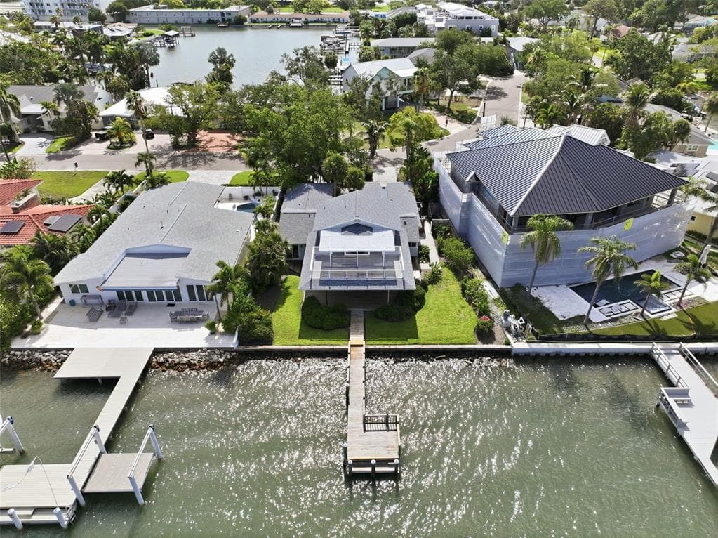 1832 VENETIAN POINT DRIVE photo 5