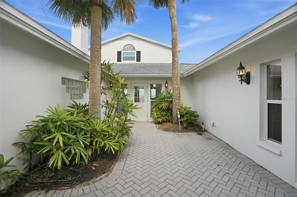 1832 VENETIAN POINT DRIVE photo 11