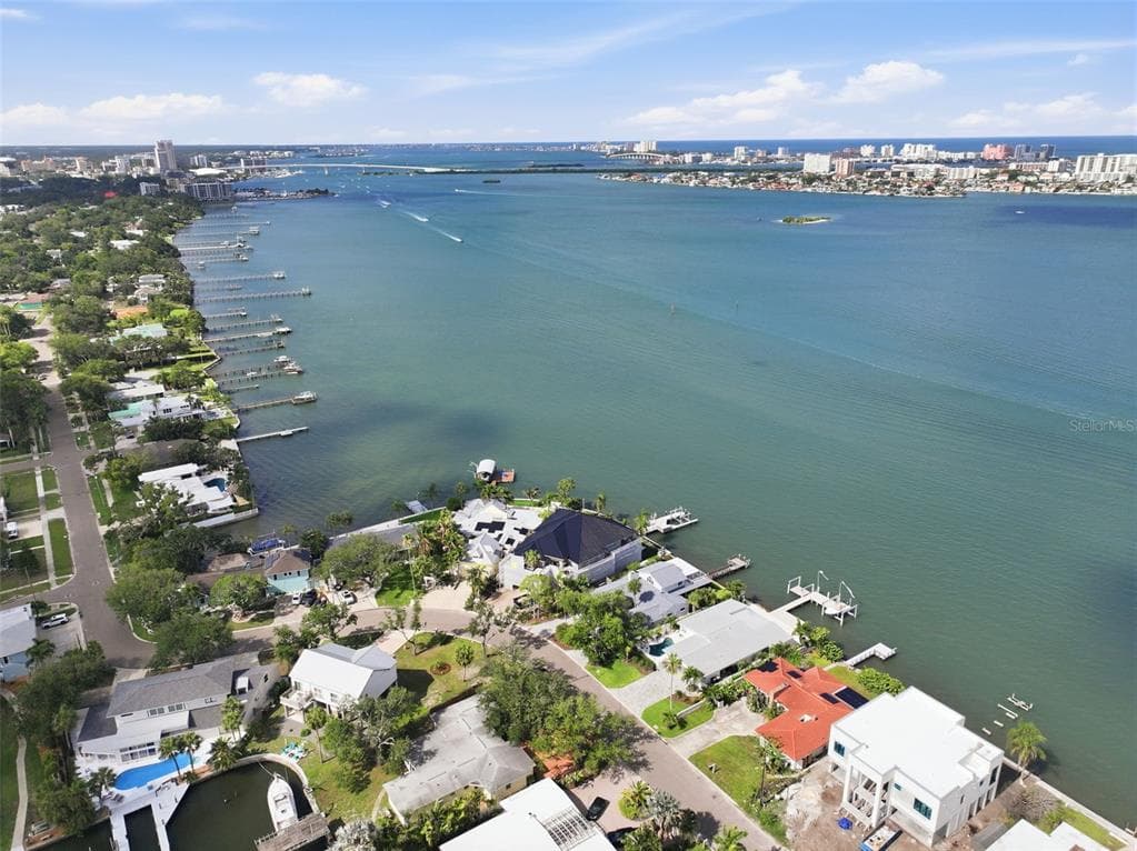 1832 VENETIAN POINT DRIVE photo 19