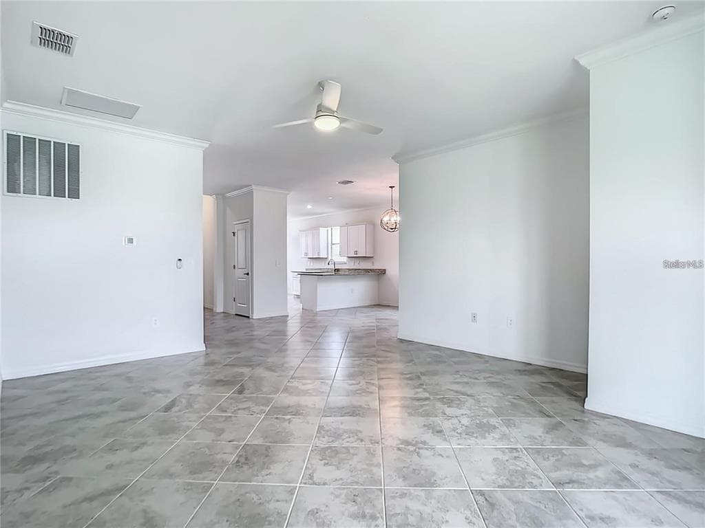 11100 BALFOUR STREET photo 12