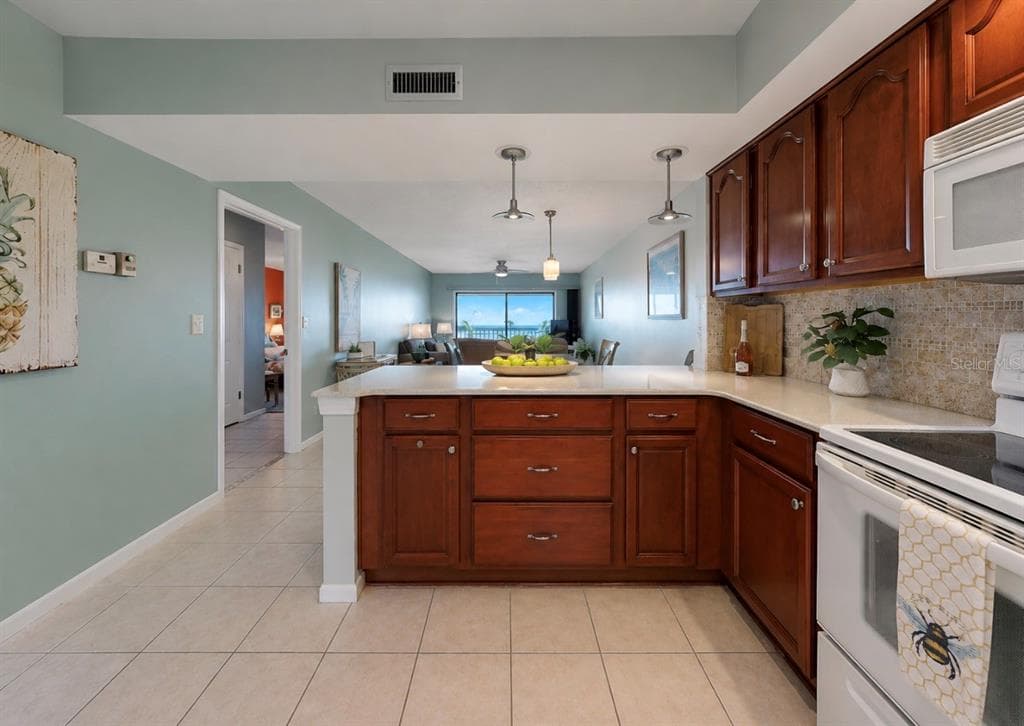 810 BAHIA DEL SOL DRIVE 16 photo 11