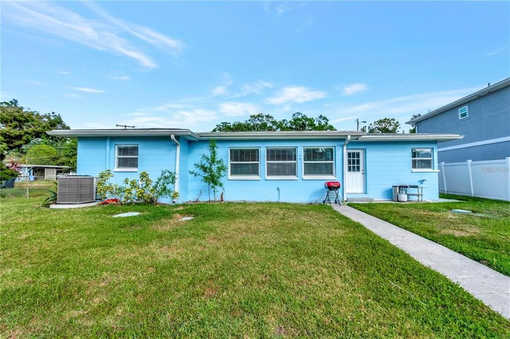4512 26TH AVENUE S photo 1
