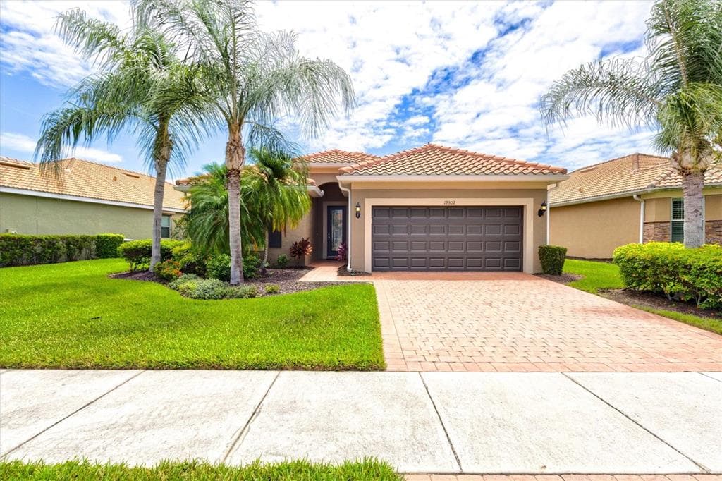 19302 JACINDA STREET photo 3