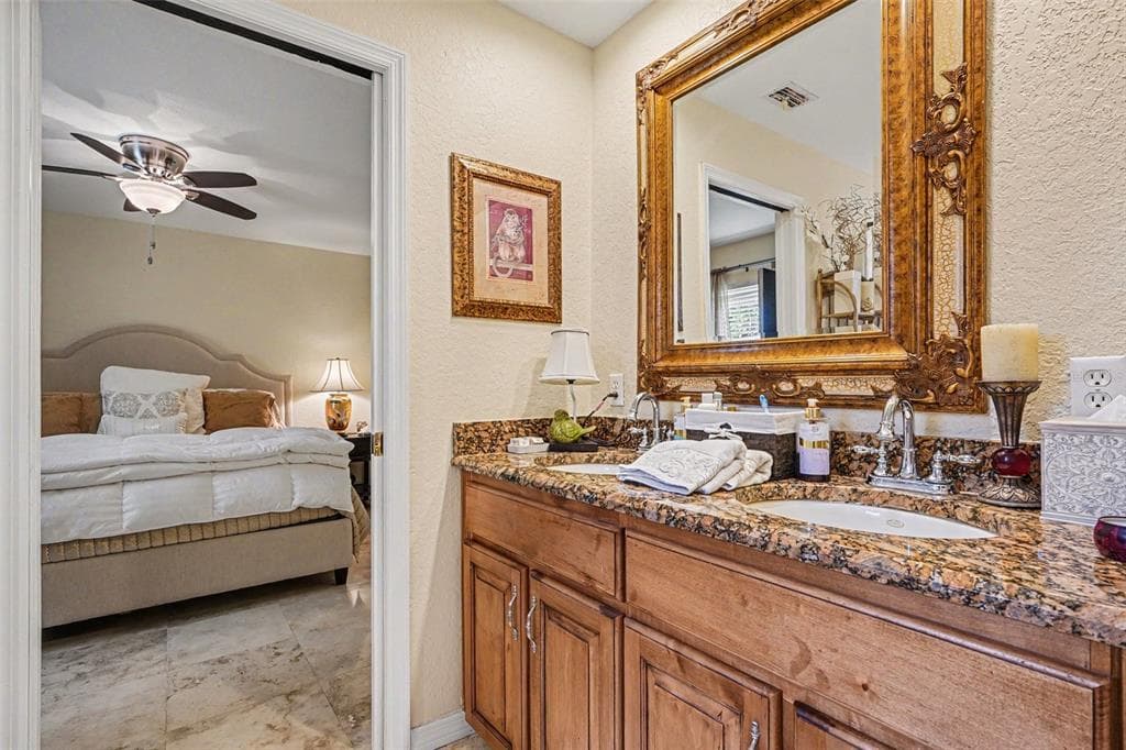 3073 LANDINGS COURT photo 23