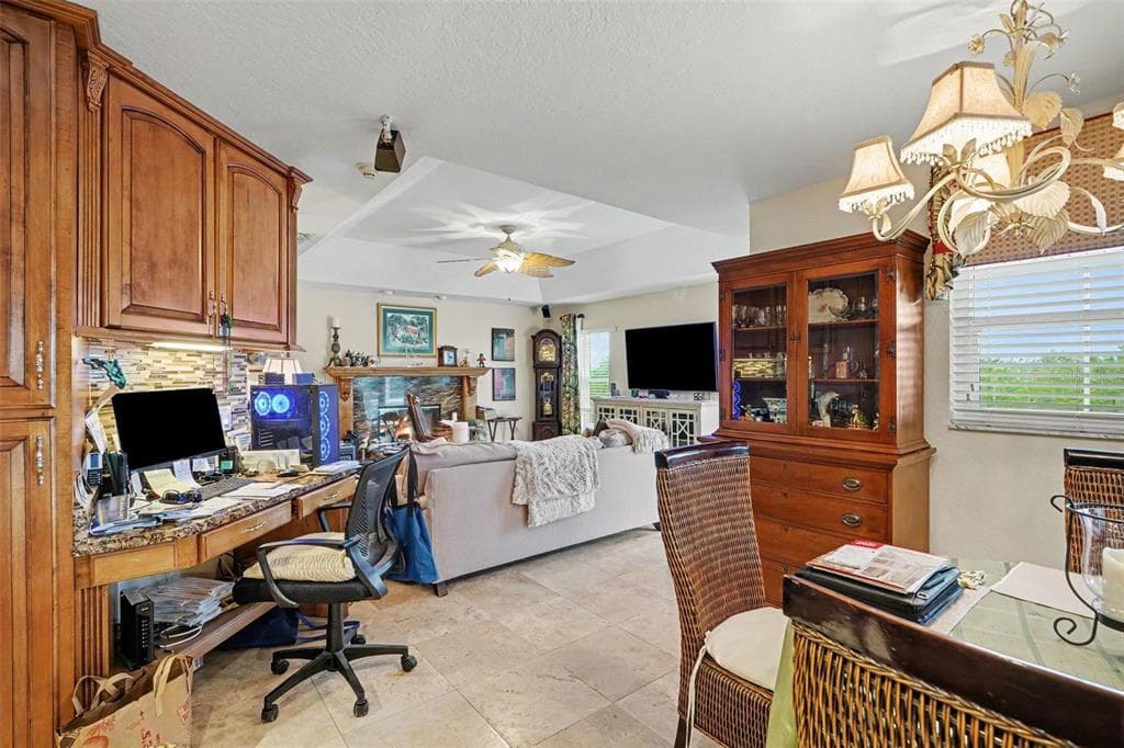 3073 LANDINGS COURT photo 9