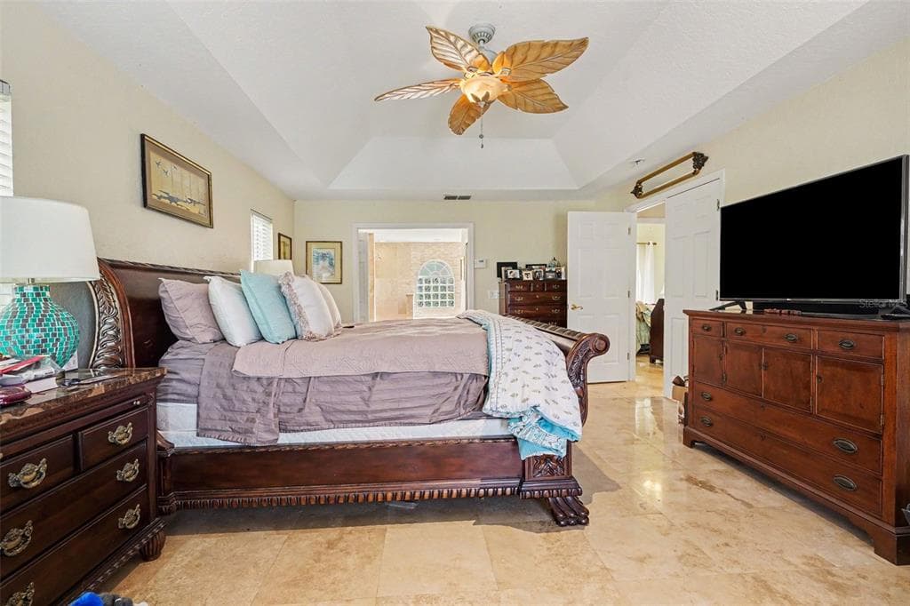 3073 LANDINGS COURT photo 14