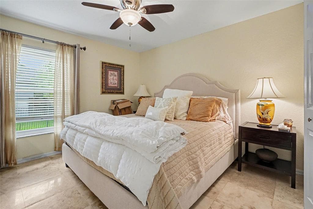 3073 LANDINGS COURT photo 18