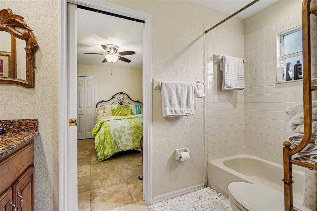 3073 LANDINGS COURT photo 19