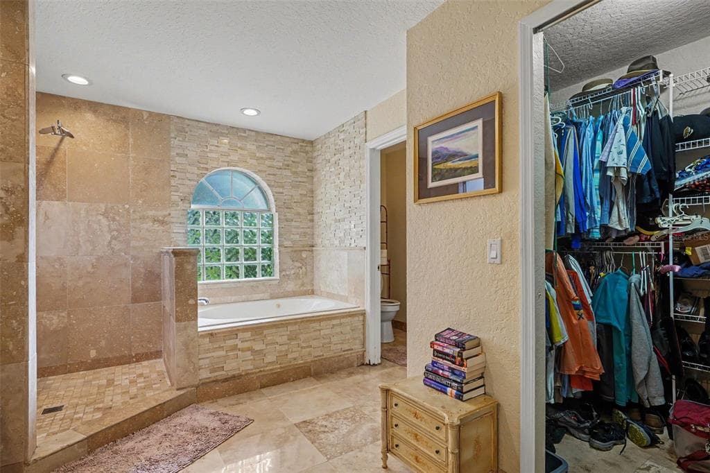 3073 LANDINGS COURT photo 21