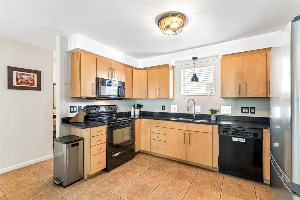 4950 BAYSHORE BOULEVARD 30 photo 12