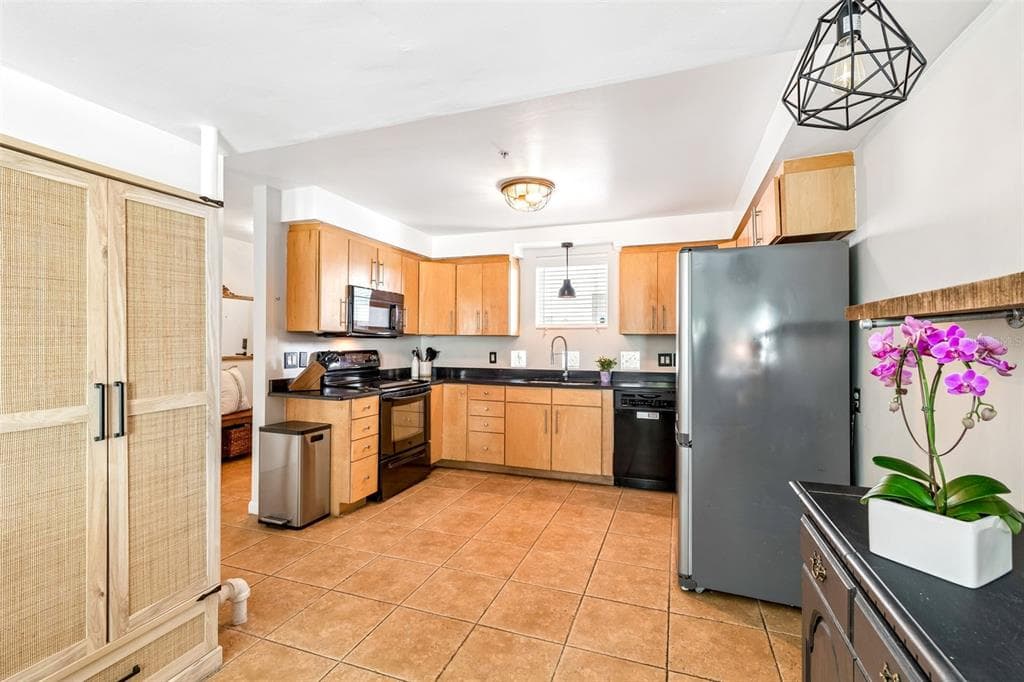 4950 BAYSHORE BOULEVARD 30 photo 10