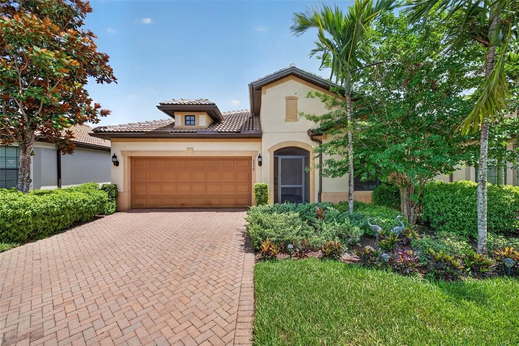 5979 PROSPERITY LANE photo 1
