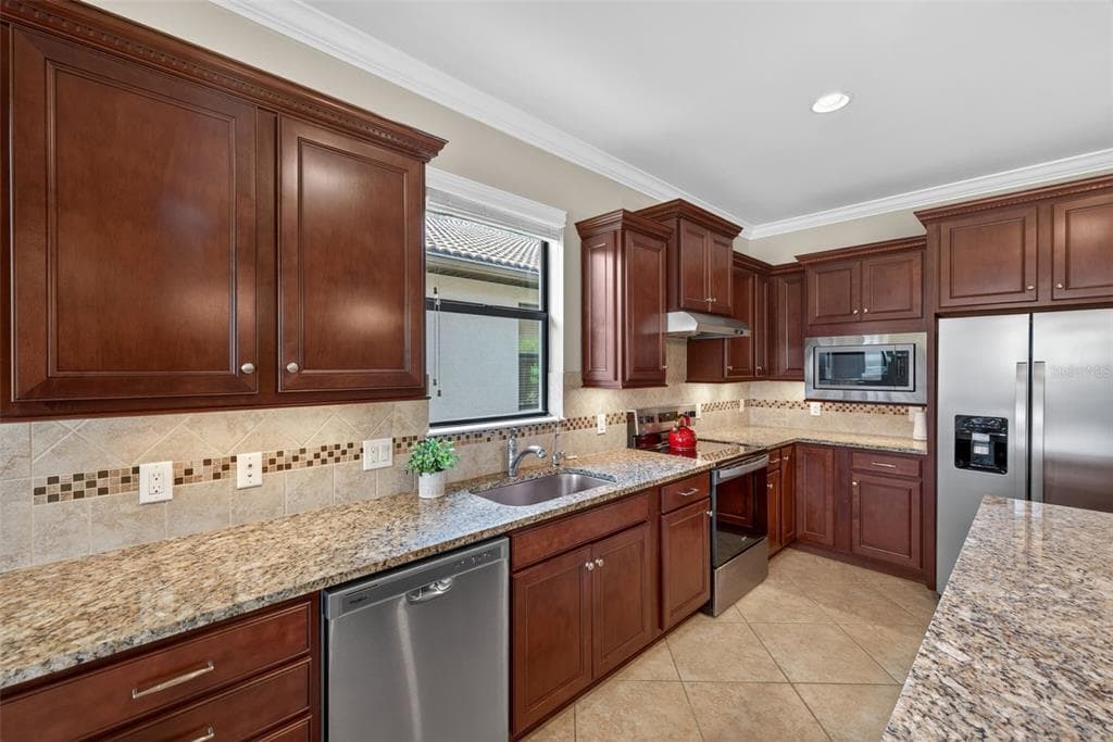 5979 PROSPERITY LANE photo 9