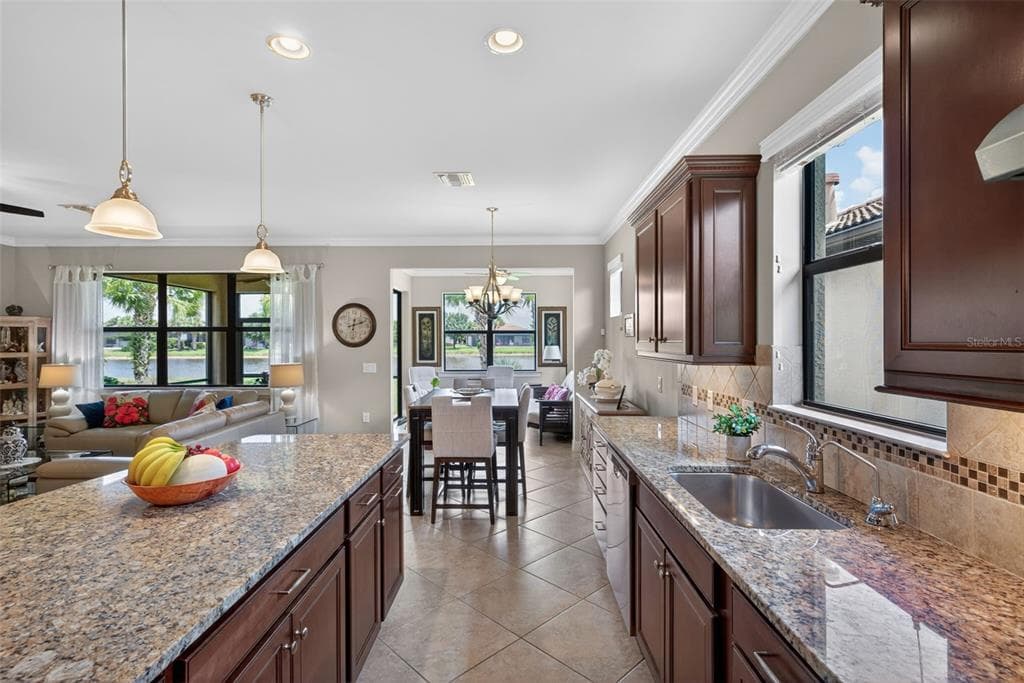 5979 PROSPERITY LANE photo 8