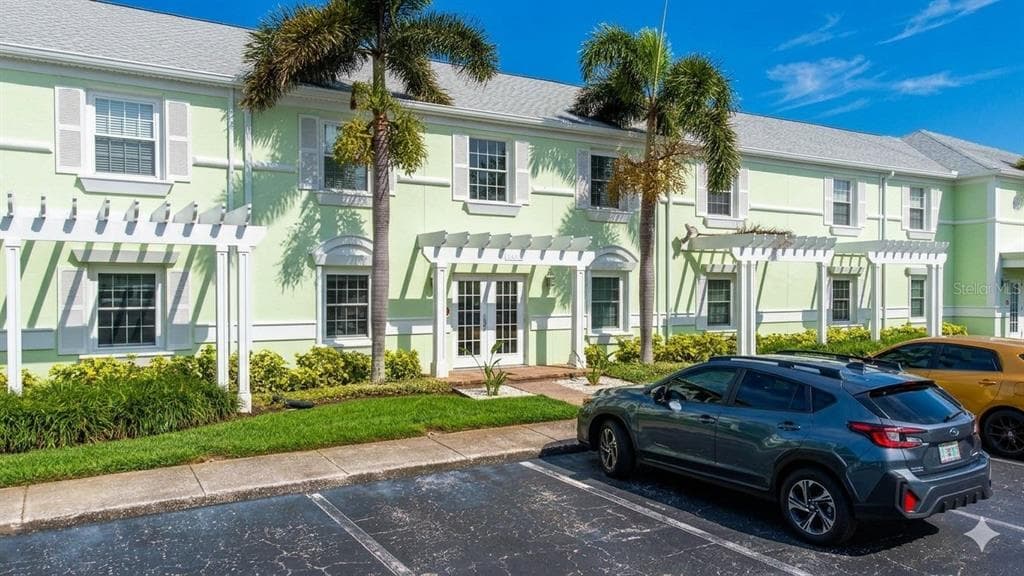 5282 BEACH DRIVE SE APT D photo 24