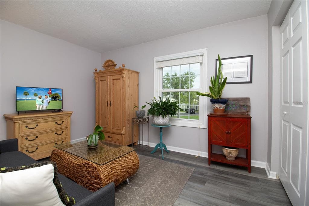 5282 BEACH DRIVE SE APT D photo 14