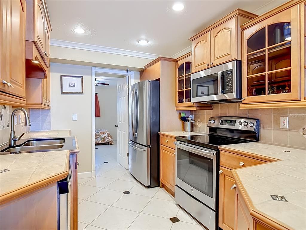 3001 S ATLANTIC AVE 442 photo 16