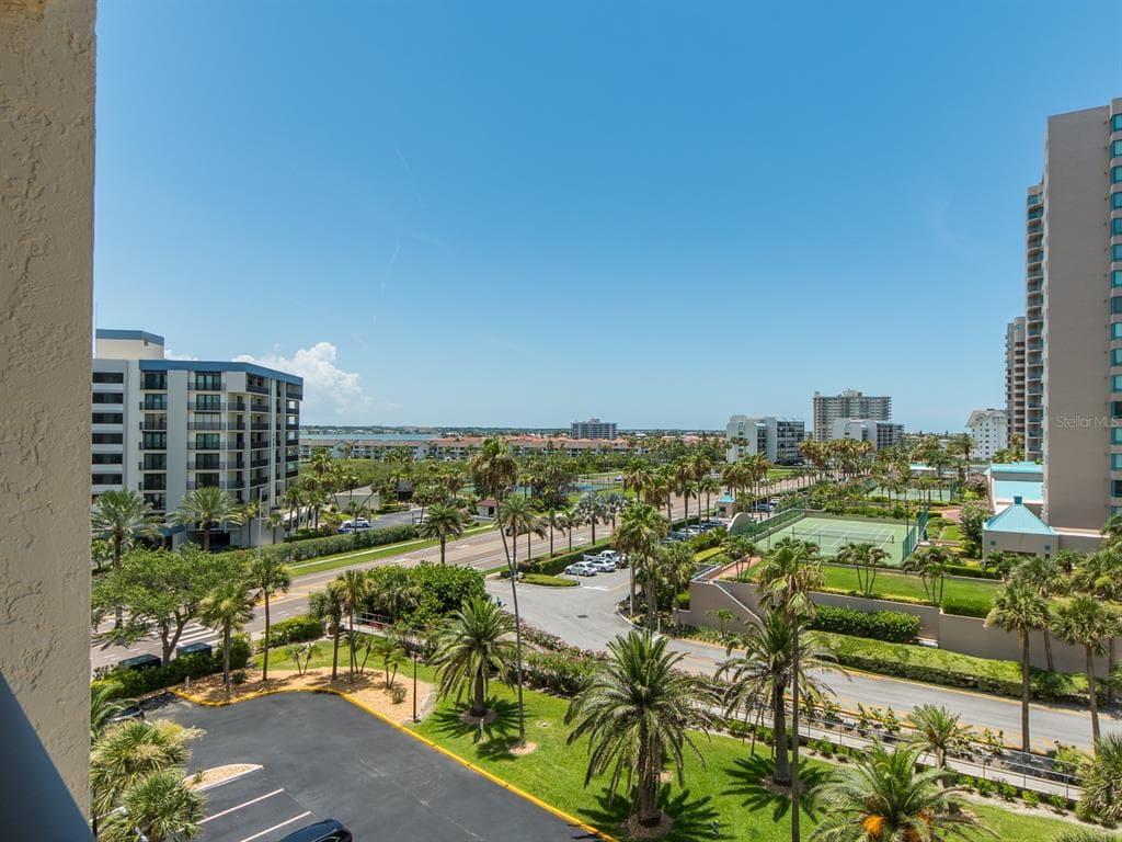 1480 GULF BOULEVARD 612 photo 22