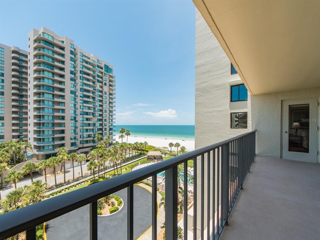 1480 GULF BOULEVARD 612 photo 21