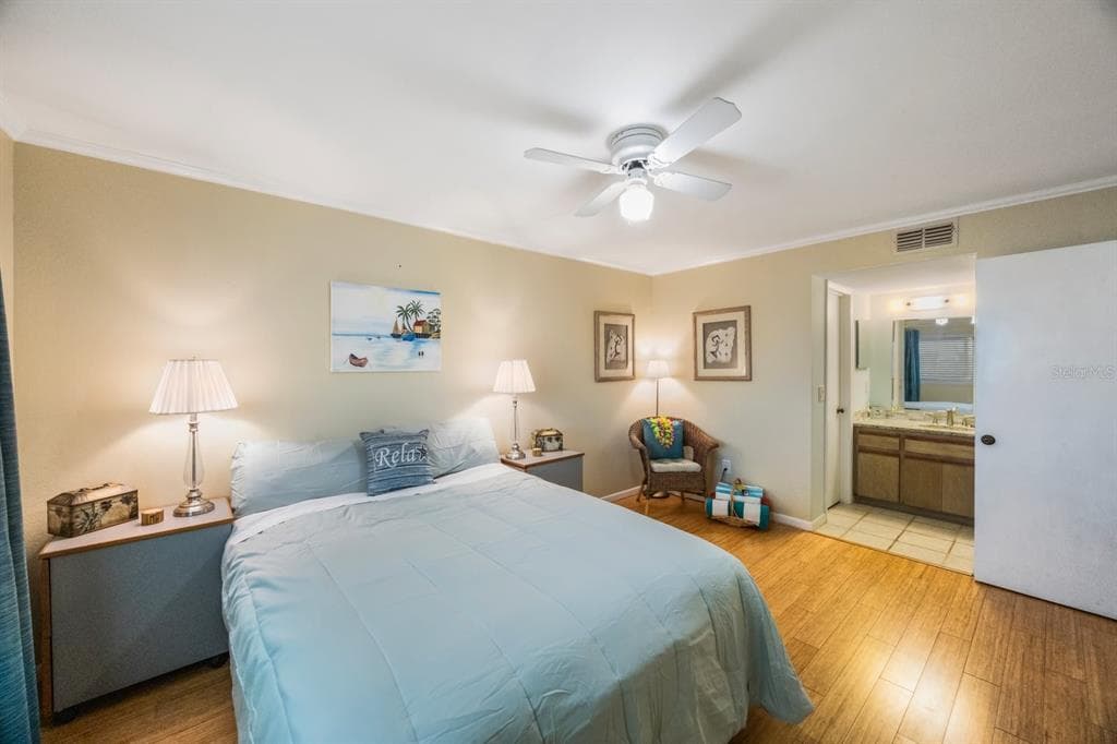 1125 PINELLAS BAYWAY S 305 photo 21