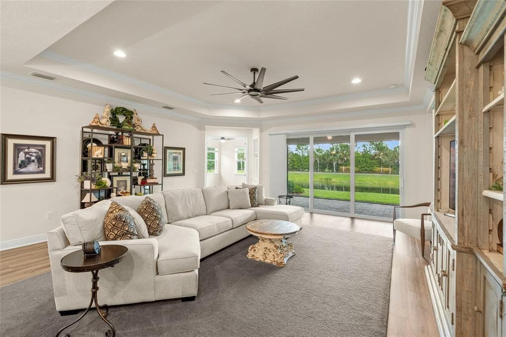 5773 LONG SHORE LOOP photo 10