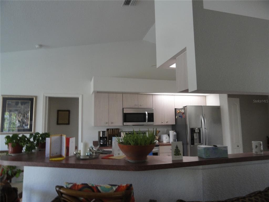 428 BOUNDARY BOULEVARD photo 25