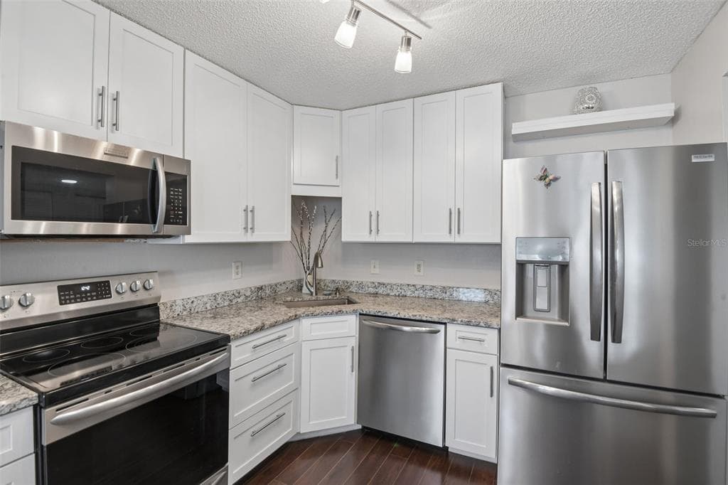 5727 BISCAYNE COURT 209 photo 23